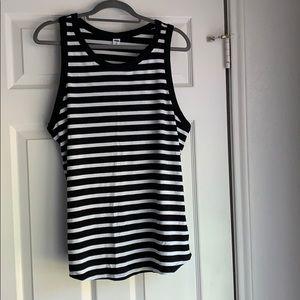 old navy black and white ribbed tank top